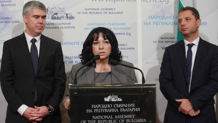 Петкова заяви, че ще бъде защитен българският интерес 